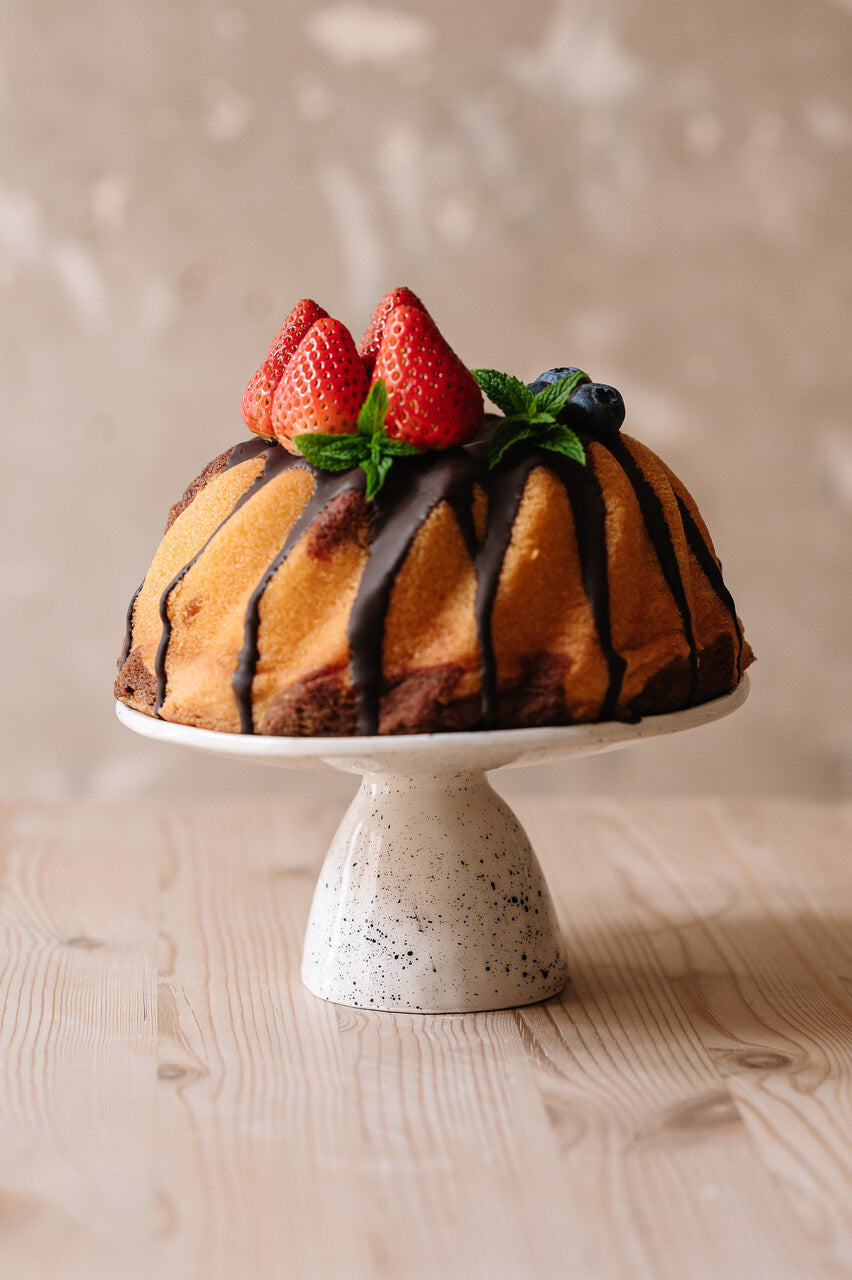 Cake Stand Freckles