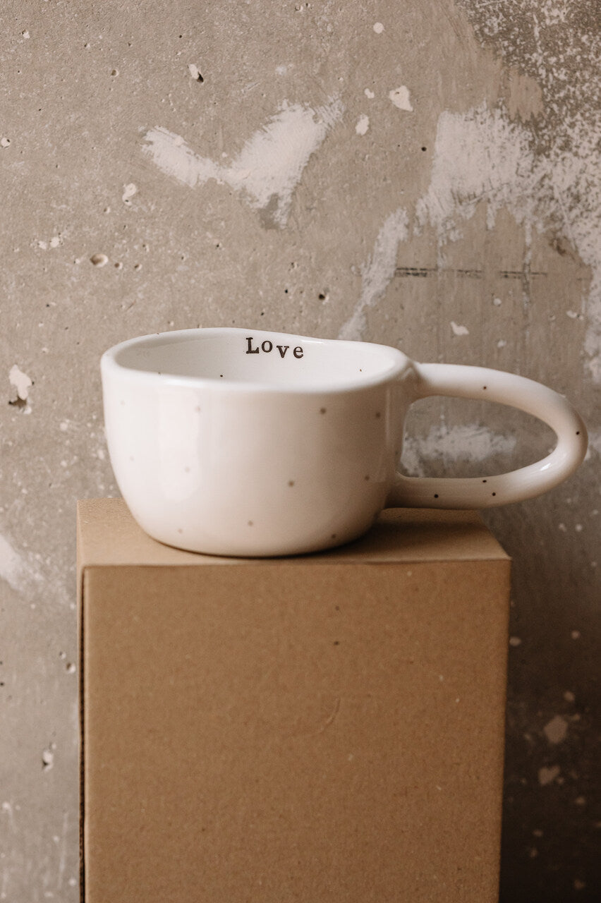 Dot & Love